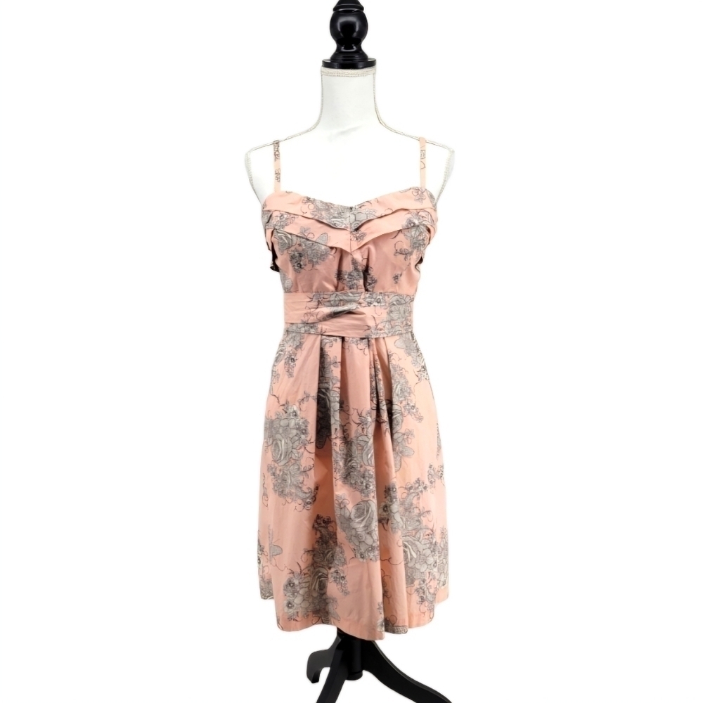Maurice’s light peach dress with‎ black and white floral pattern Size 9/10